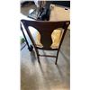 Image 9 : ANTIQUE CARVED LEG DINING TABLE WITH 2 LEAFS AND 6 CHAIRS