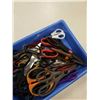 Image 3 : TRAY OF SCISSORS