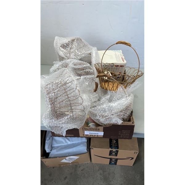 TRAY OF NEW WIRE BASKETS AND SPICE JAR SET