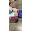 Image 1 : TOTE OF CHRISTAMS DECOR AND ORNAMENTS