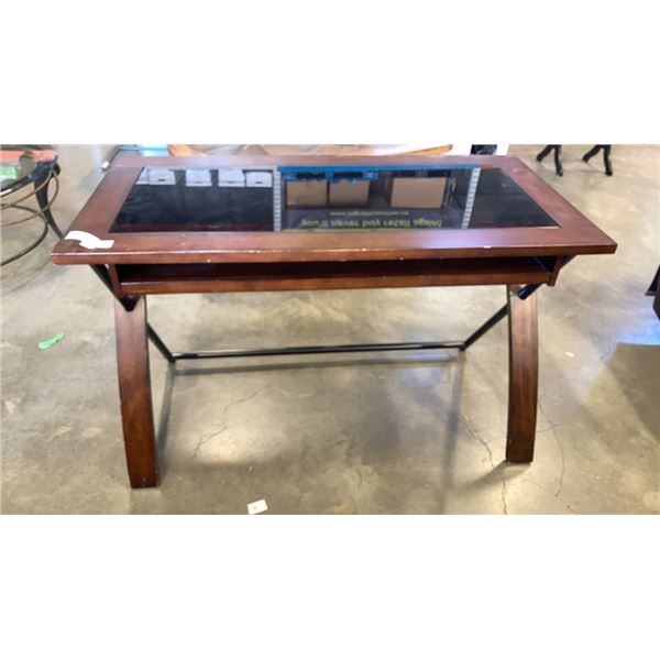 MODERN GLASSTOP DESK