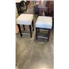 Image 1 : 2 STUDDED STOOLS
