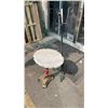 Image 1 : PEDESTAL DECORATIVE ENDTABLE AND METAL PLANTER STAND