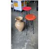 Image 1 : PAIR OF METAL BASE BAR STOOLS AND VASE