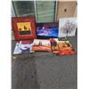 Image 1 : 6 CANVAS PRINTS AND SHADOWBOX