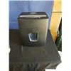 Image 3 : INSIGNIA 10-SHEET MICRO-CUT SHREDDER TESTED AND WORKING, RETAIL $129