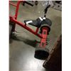 Image 2 : RED TRICYCLE
