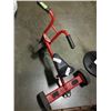 Image 3 : RED TRICYCLE