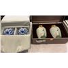 Image 1 : 2 SETS OF URNS IN CASES