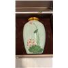 Image 2 : 2 SETS OF URNS IN CASES