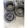 Image 2 : 2 TIRES 14" AND DOUGHNUT 5 BOLT SPARE WITH TIRE