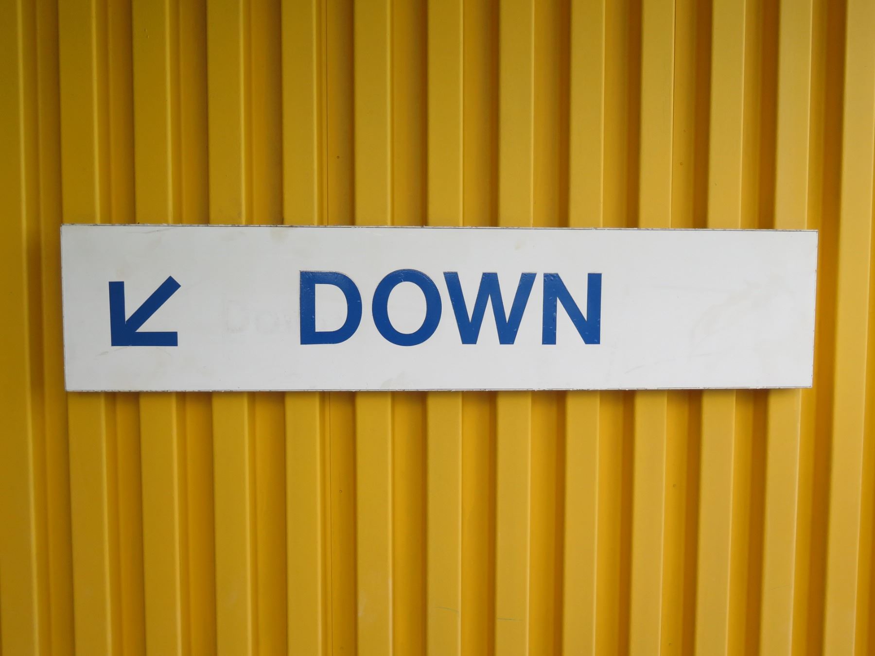 Dow Sign Down Sign w/ Arrow 51