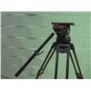 Image 8 : Sachtler Video 60 Plus Tripod w/ 602044 Mount & EFP2CF Carbon Fiber Tripod Legs & Carrying Case