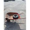 Image 2 : Wheel barrel