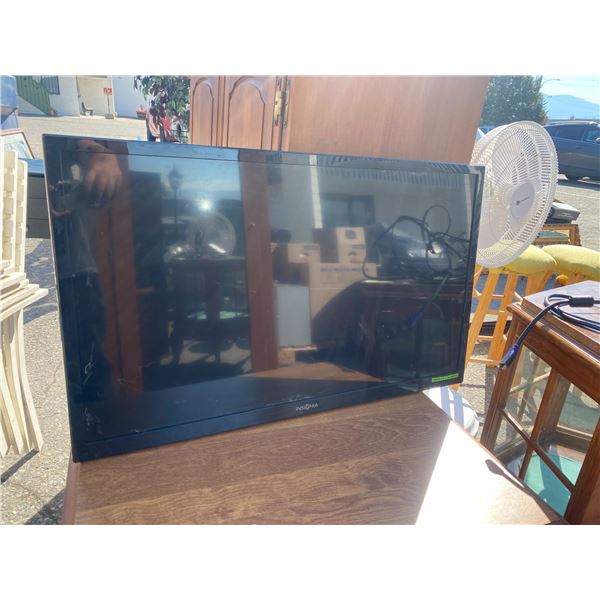 Insignia tv 32 inch no stand