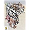 Image 1 : 7 DOG HARNESS SMALL/MEDIUM