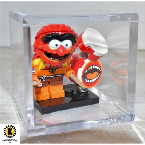 LEGO ANIMAL MUPPET FIGURE IN CUBE CASE