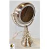 Image 1 : LIGHTED MAKEUP MIRROR