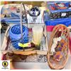 Image 1 : BASKETS OF CANDLES,NAPKINS/RINGS