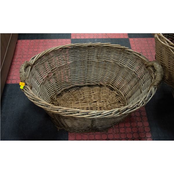 40'S WICKER BASKET