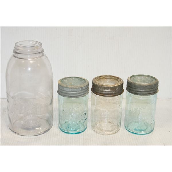 MIXED LOT OF 4 X VINTAGE MASON JARS