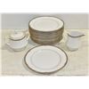 Image 1 : LEGENDARY BY NORITAKE DISH SET