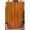 Image 2 : CABINET STYLE CD RACK W/LOCK H-46.5" W-13" L-28"