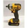 Image 1 : DEWALT 20V - 1/2 INCH IMPACT WITH BATTERY