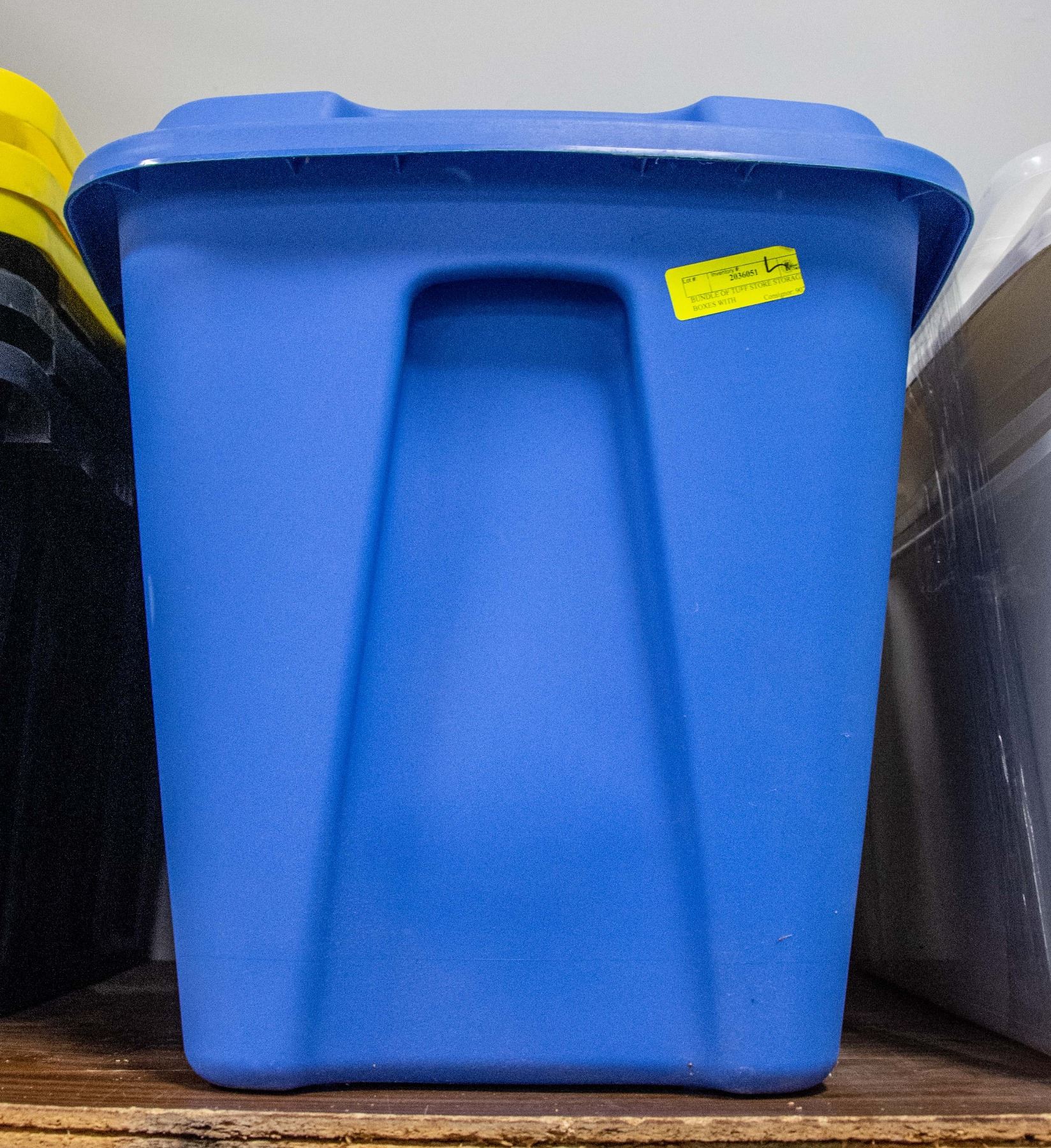 BUNDLE OF TUFF STORE STORAGE BOXES WITH