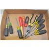 Image 1 : KLEIN TOOLS SCREWDRIVERS PLUS OTHER