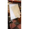 Image 1 : FOLDING WHITEBOARD