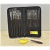 Image 1 : NEW PROFESSIONAL QUALITY PAINT BRUSH SET