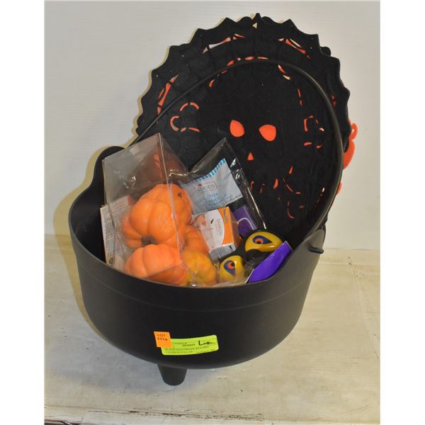 BLACK HALLOWEEN WITCHES CALDRON FULL OF
