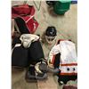 Image 1 : Hockey Gear & Hockey Bag - Padded Pants, Skates, Helmet,