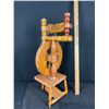 Image 2 : A 22 inch Tall Vintage Spinning Wheel in Good Working Order