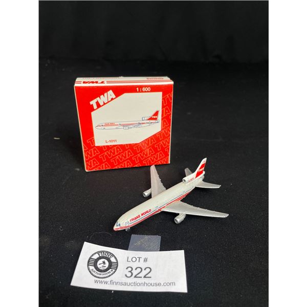 TWA Die Cast Airplane.1/600 Scale L-1011 Made in Germany