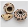 Image 4 : 3 Pieces of Miniature Mexican Pottery