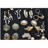 Image 3 : Estate Costume Jewelry