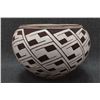 Image 2 : ACOMA INDIAN POTTERY BOWL BY CARMEL LEWIS