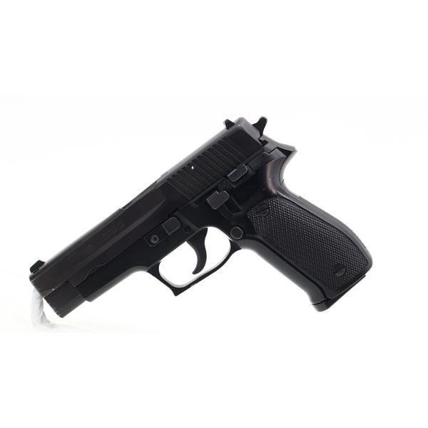 SIG SAUER, MODEL: P226, CALIBER:9MM LUGER