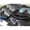 Image 2 : 3-Oakley Sunglasses - 3X $ Balance