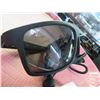 Image 2 : Maui Jim Sunglasses