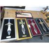 Image 1 : 5-Framed Dagger Décor - 5 X $