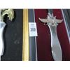 Image 2 : 5-Framed Dagger Décor - 5 X $
