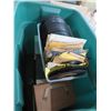 Image 2 : Tub of 45 Records