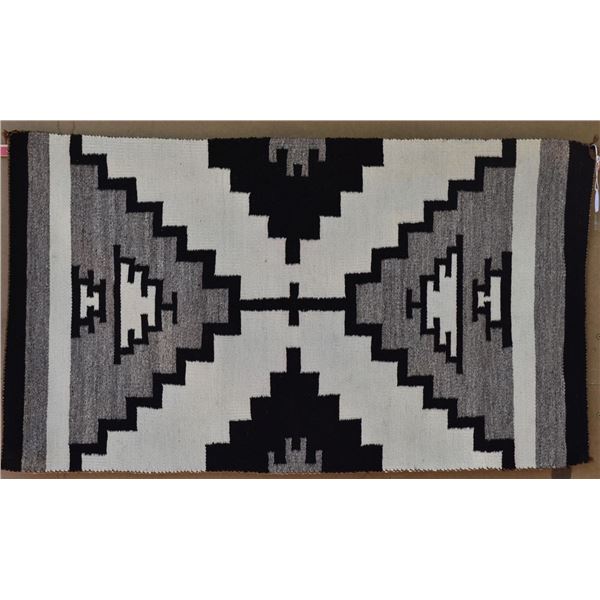 NAVAJO INDIAN TEXTILE