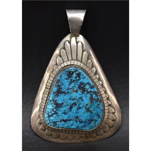 NAVAJO INDIAN PENDANT ( EDDIE CHEE)