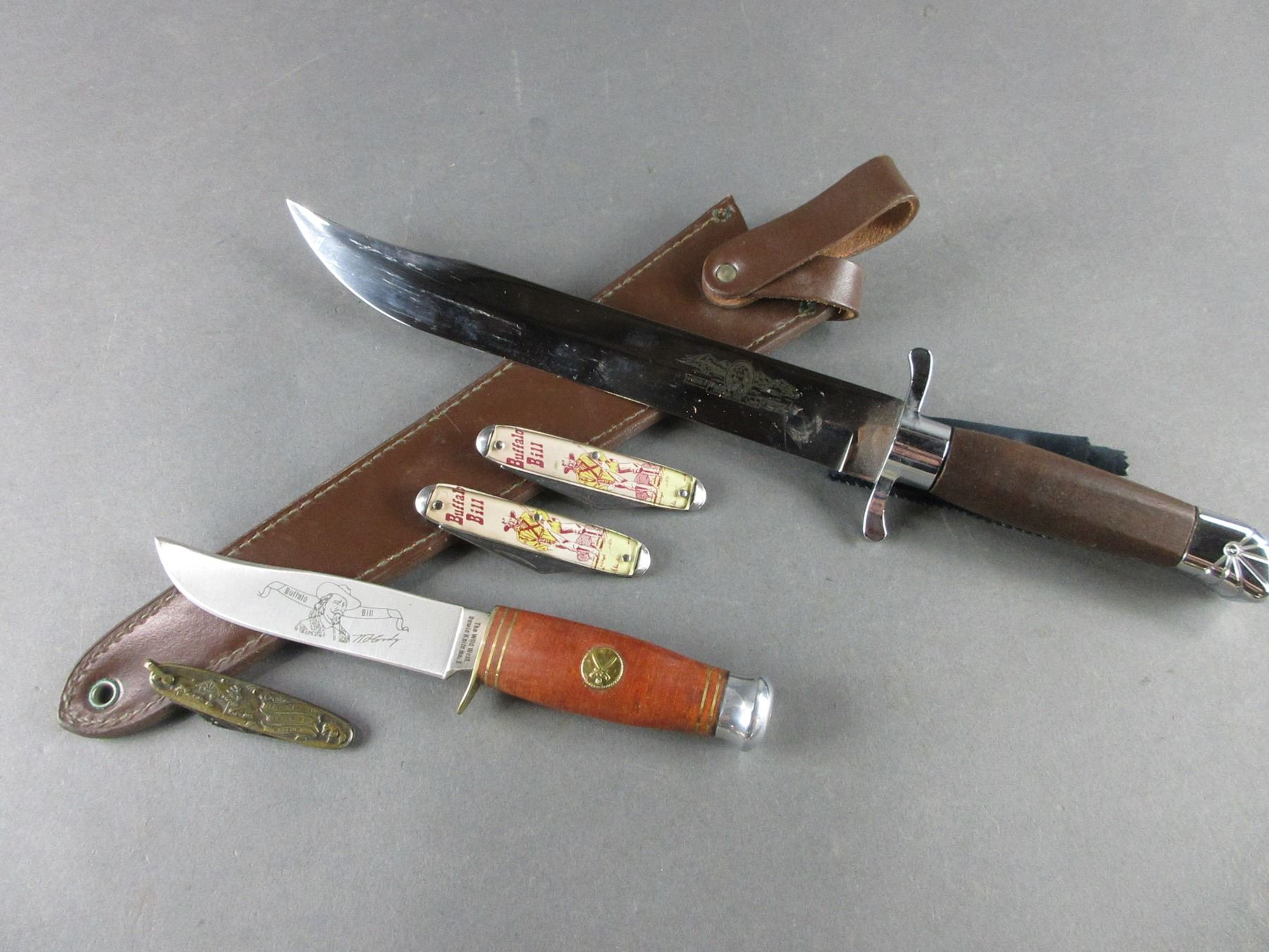 Large Buffalo Bill Bowie Knife With Sheath 10" Blade 5.5" Handle