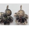 Image 3 : PAIR OF STERLING SILVER SCREW BACK FLORAL EARINGS