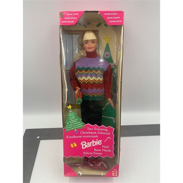Tree trimming Barbie